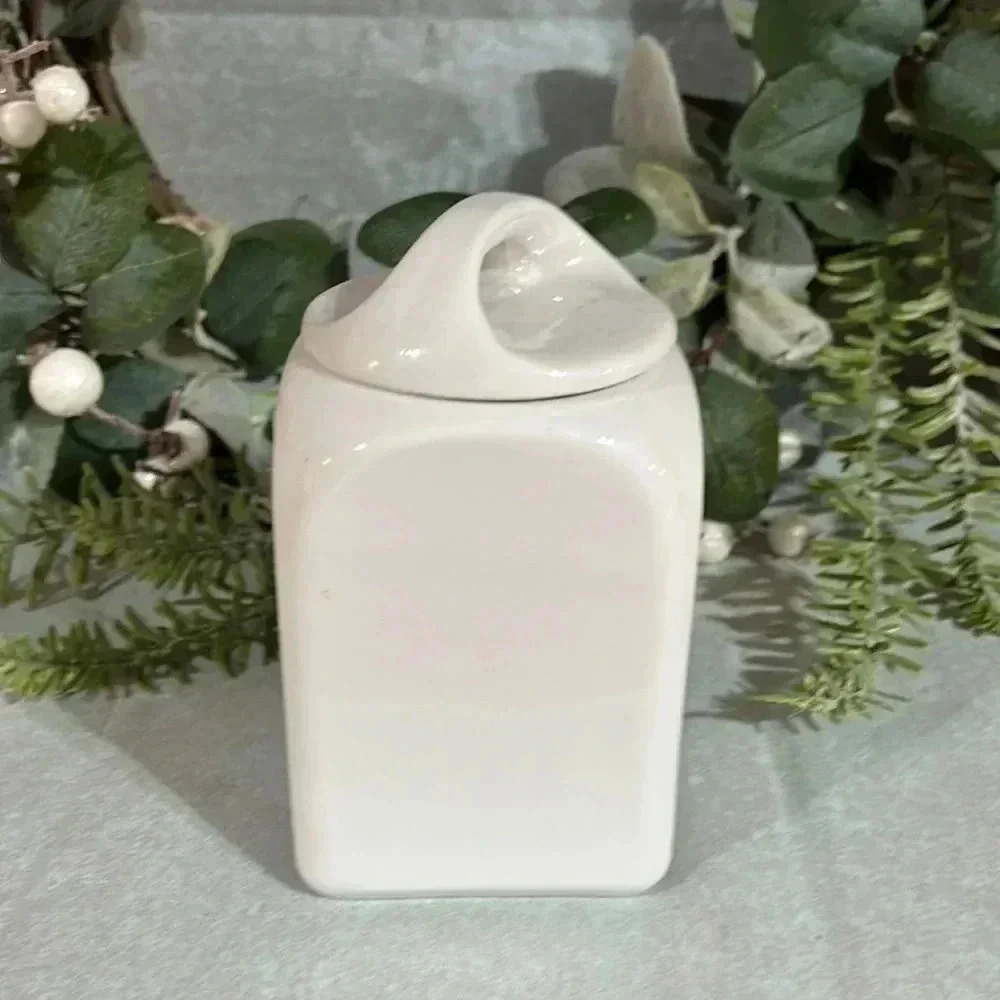 Pier 1 Jar